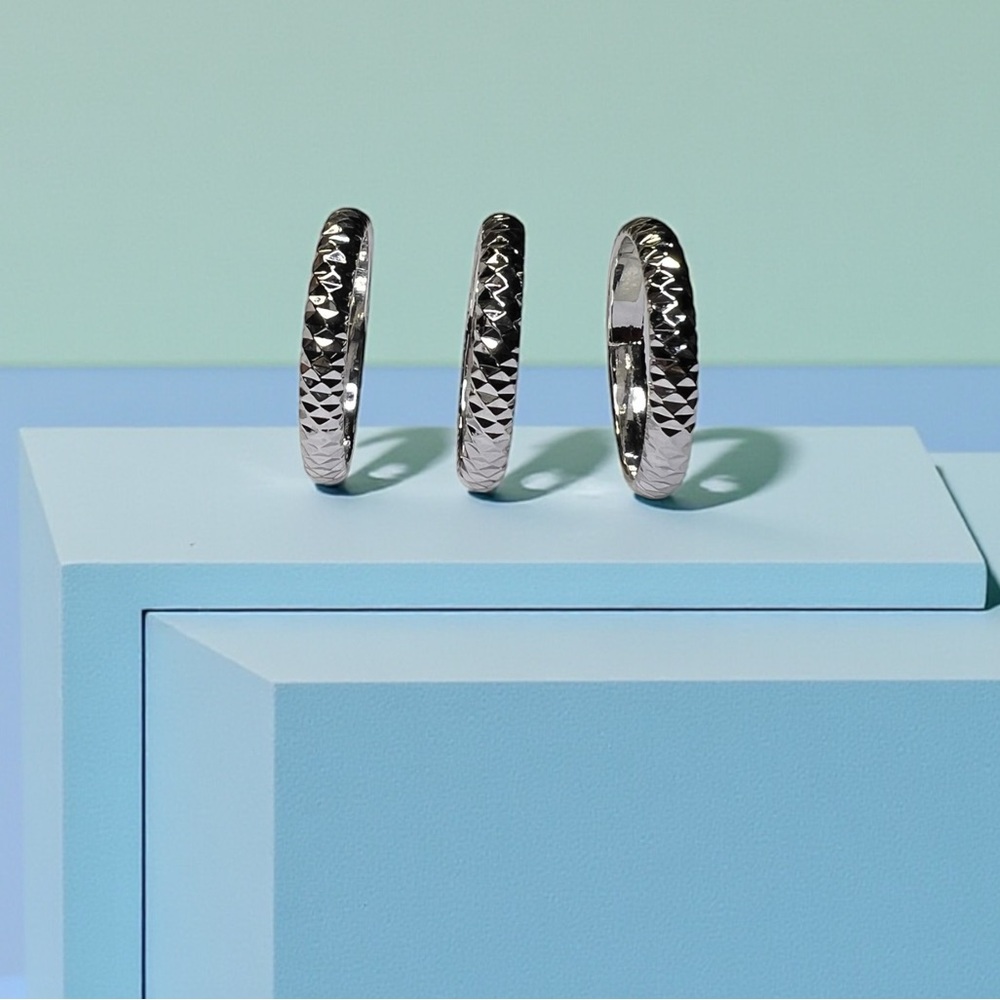 Elegant Silver Band Ring Set